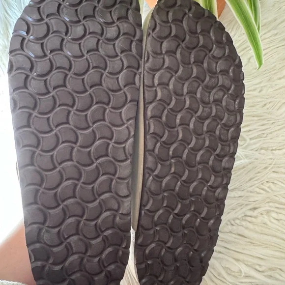 New🌿 Cushionaire Hana Cork Footbed Clog - Picture 3 of 5